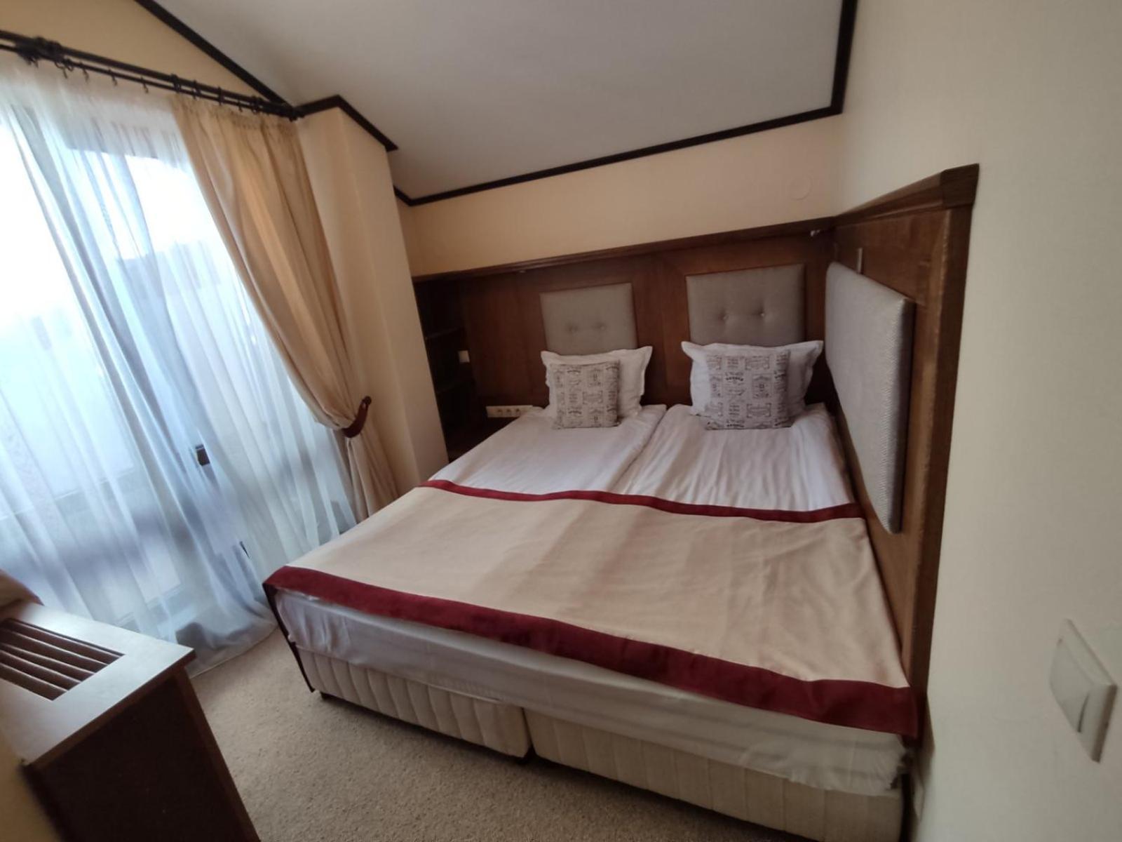 7 Pools Boutique Aparthotel 3*