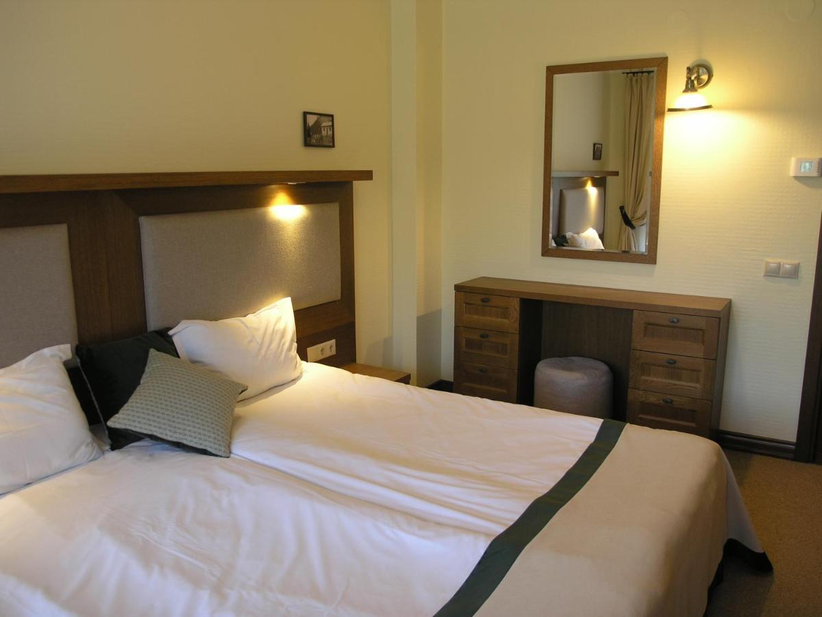 7 Pools Boutique 3*